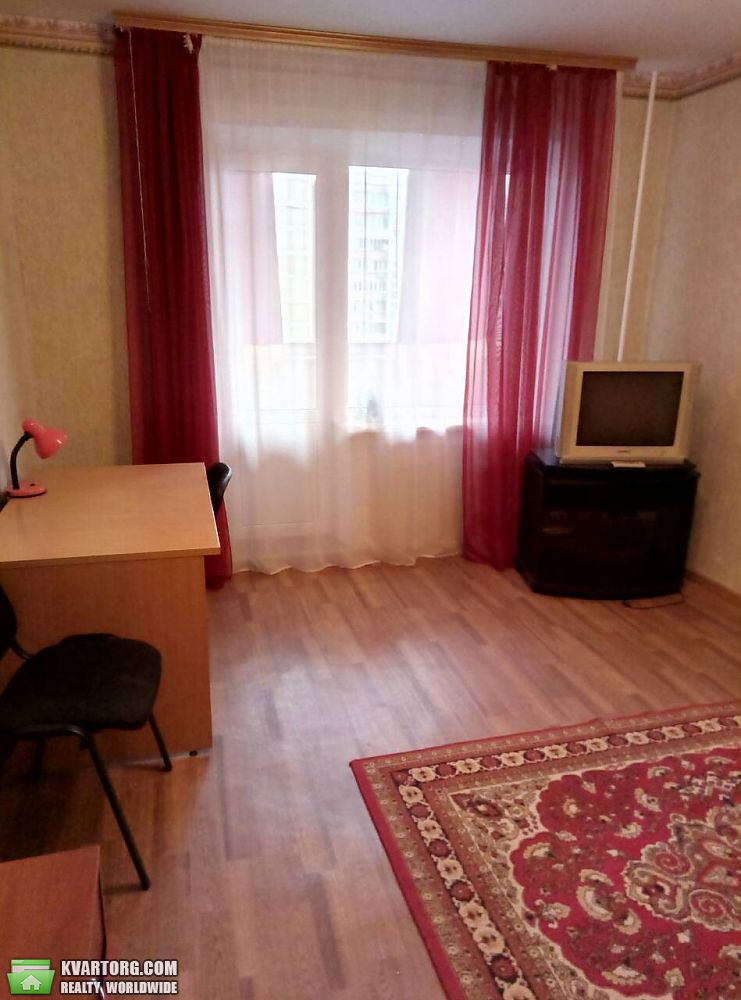 Rent out 1-room apartment. Киев, Цветаевой — photo 1