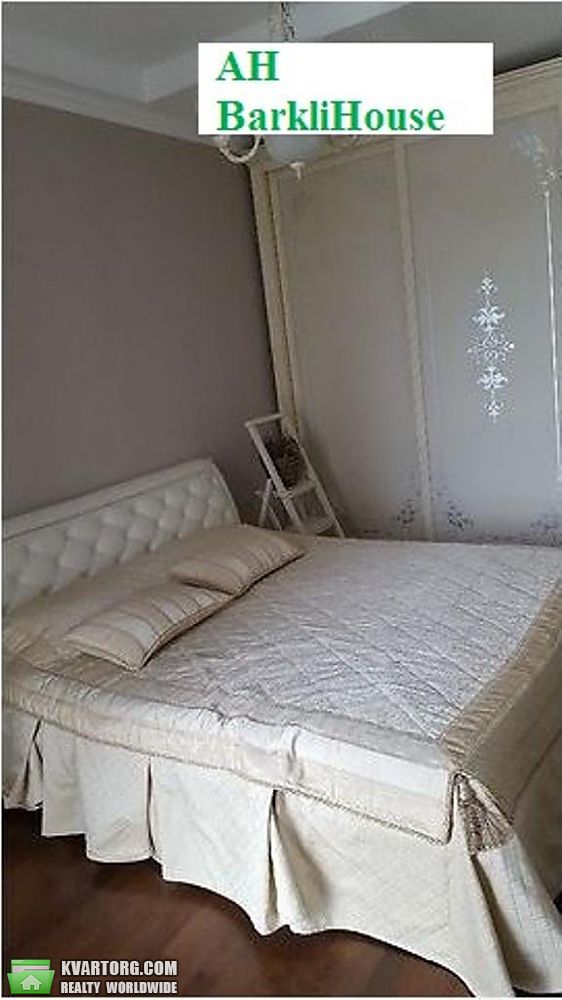 Rent out 2-room apartment. Киев,  Оболонская наб — photo 3
