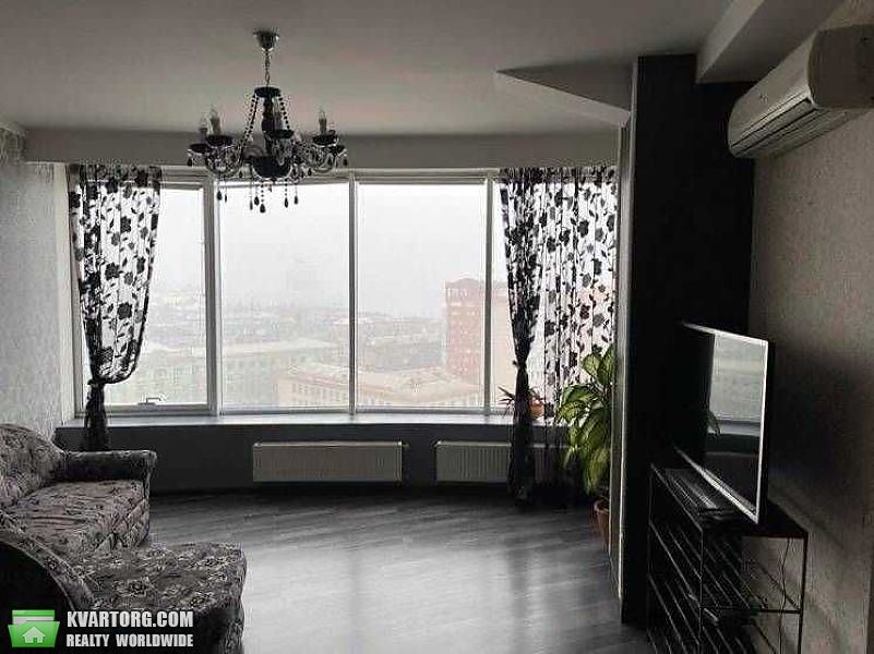 Rent out 3-room apartment. Днепропетровск, Королеви Єлизавети 2-й — photo 1