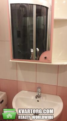 Rent out 2-room apartment. Киев,  метро — photo 6