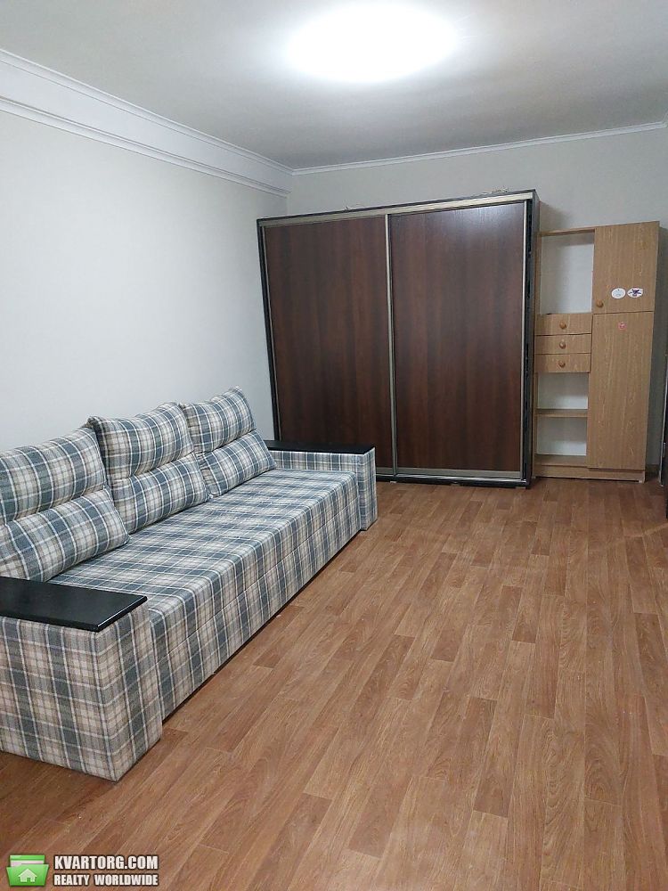 Rent out 1-room apartment. Киев, Ентузіастів — photo 1