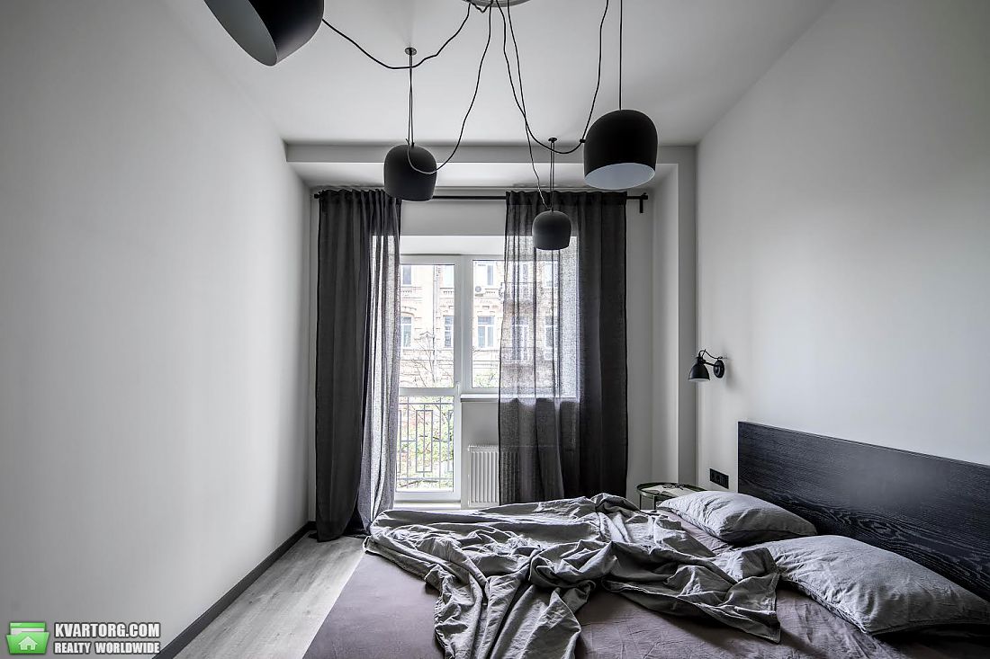 Rent out 2-room apartment. Киев,  Артема — photo 3