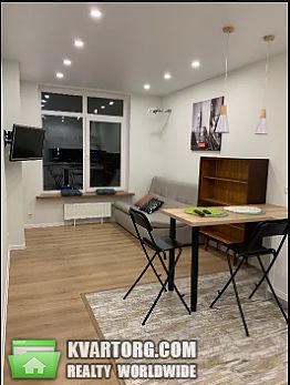 Rent out 2-room apartment. Киев, Полевая — photo 1
