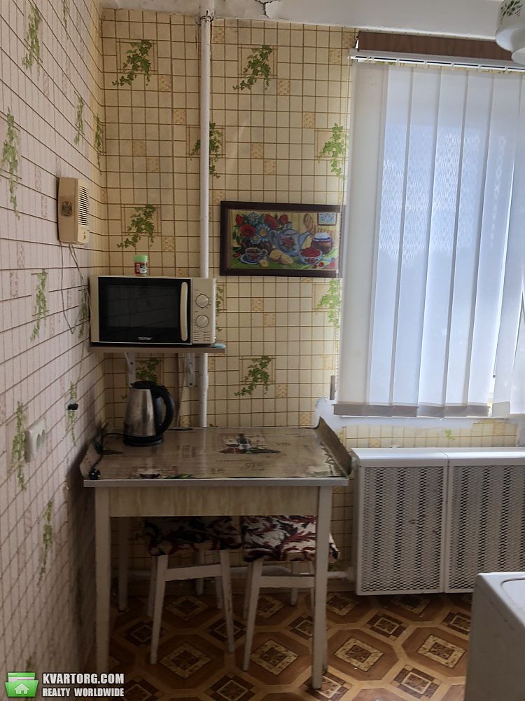 Rent out 2-room apartment. Киев,  Леси Украинки бул — photo 8