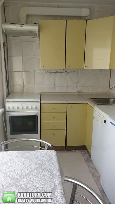 Sell 2-room apartment. Киев,  Харьковское шоссе — photo 2