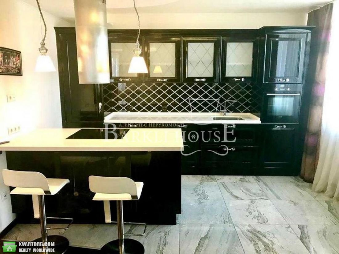 Rent out 2-room apartment. Киев,  Тычины пр — photo 3