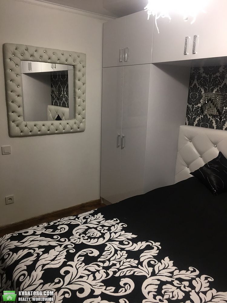 Rent out 4-room apartment. Одесса, Дерибасовская — photo 4