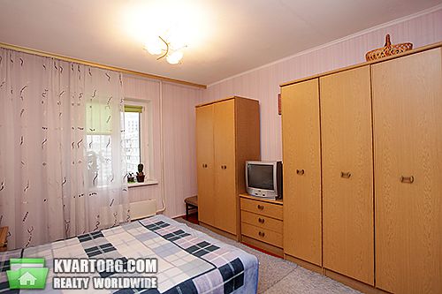 Sell 3-room apartment. Киев,  Харьковское шоссе — photo 1