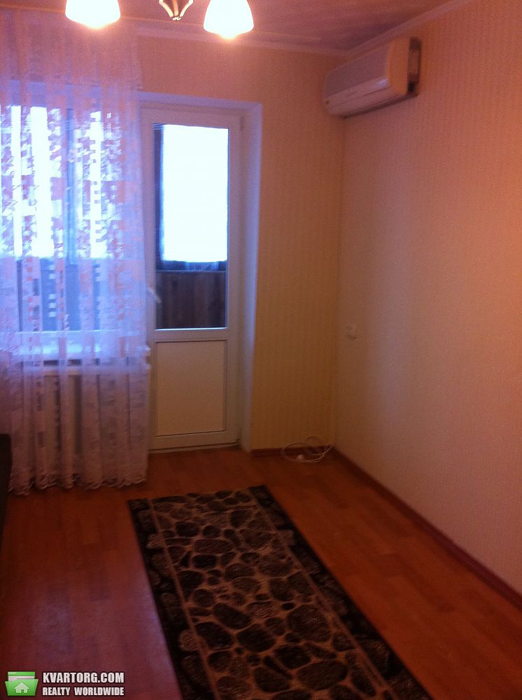 Rent out 1-room apartment. Киев,  Демиевская — photo 4