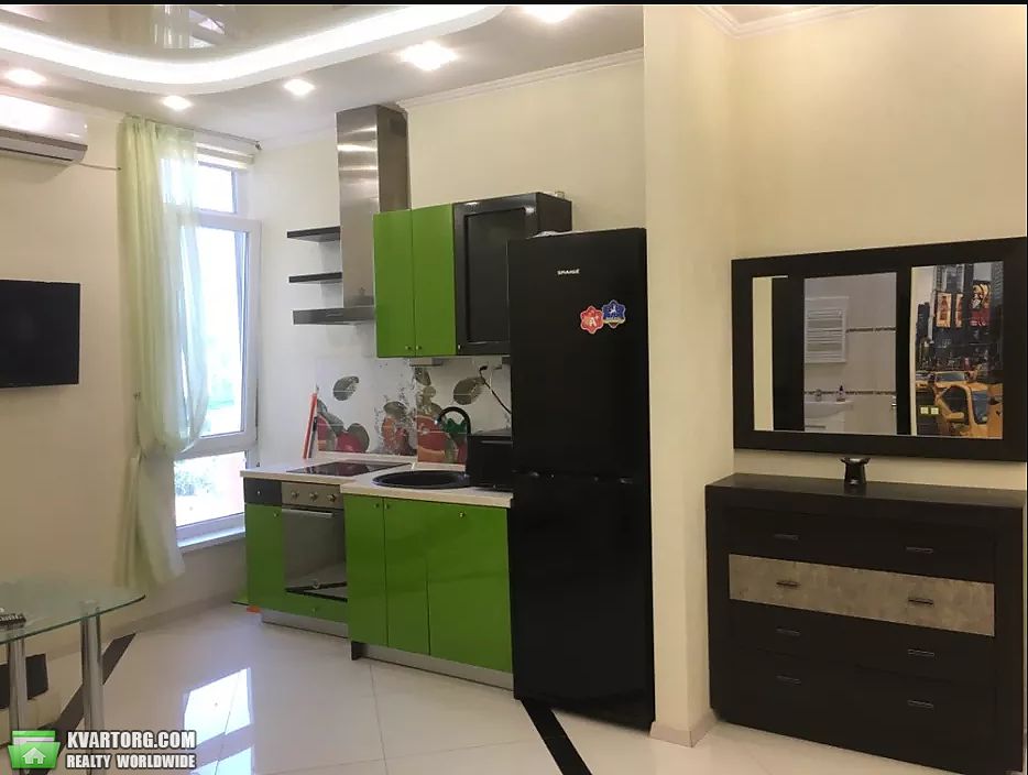 Rent out 1-room apartment. Киев,  Жилянская — photo 6
