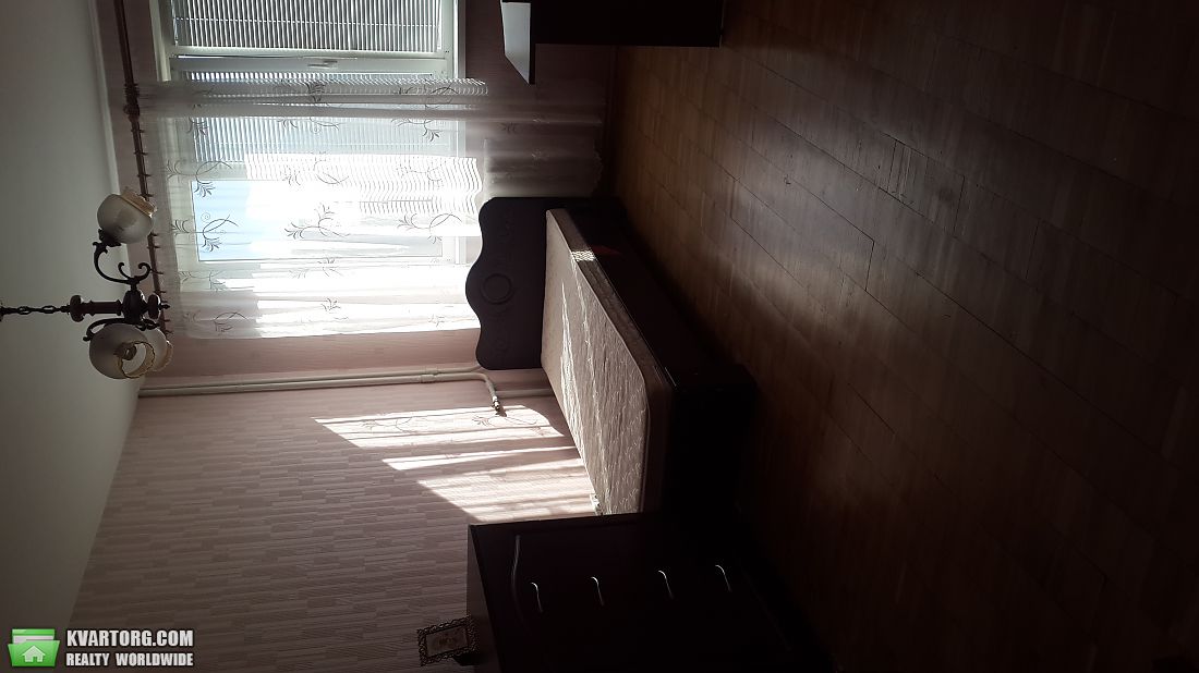 Rent out 3-room apartment. Киев,  Рижская — photo 5