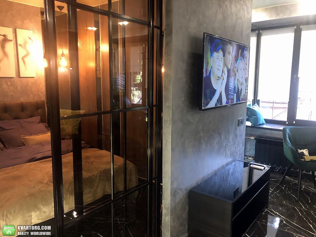 Rent out 1-room apartment. Киев,  Большая Васильковская — photo 5