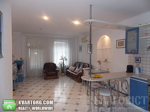 Sell 4-room apartment. Киев, Андреевский спуск — photo 1