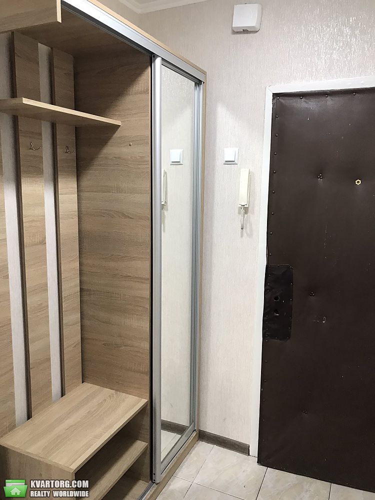 Rent out 1-room apartment. Киев, Демеевская — photo 5