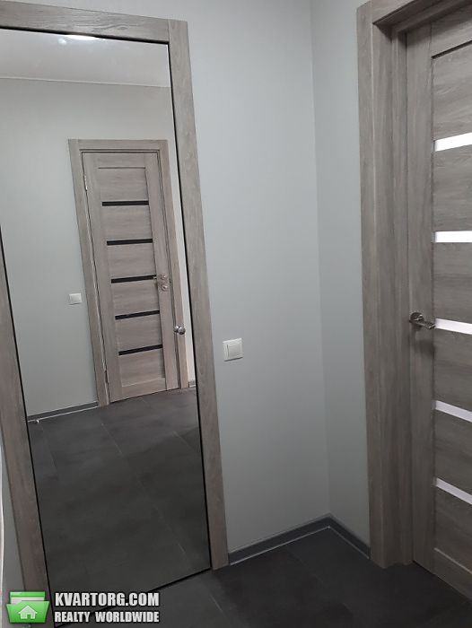 Rent out 1-room apartment. Киев, Оксамитова — photo 5
