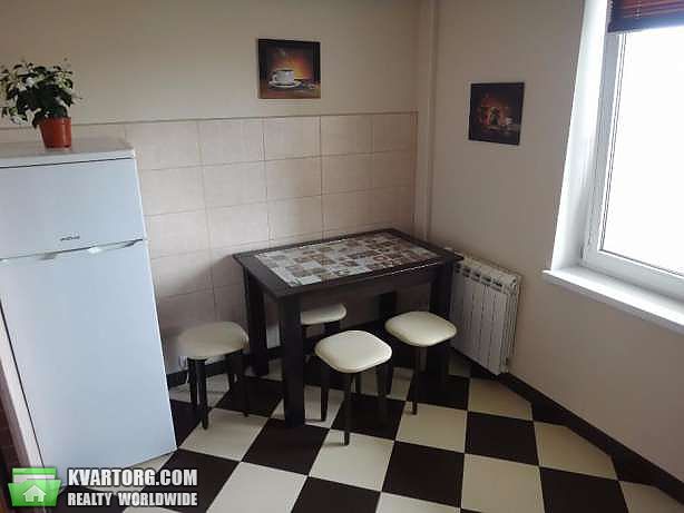 Rent out 2-room apartment. Киев,  Харьковское шоссе — photo 5