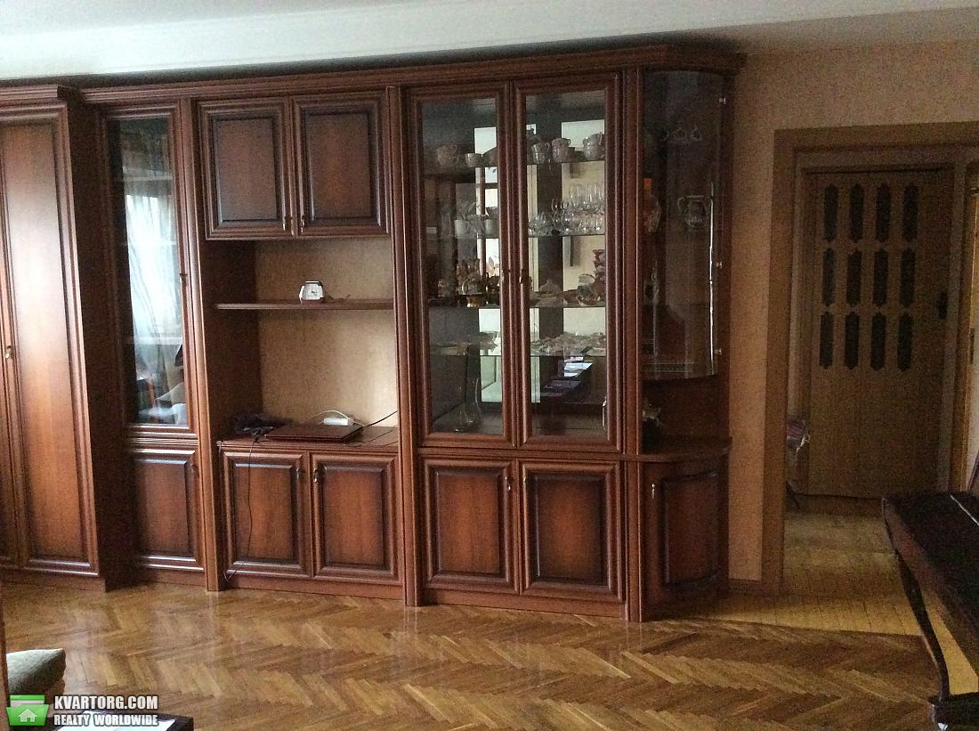 Sell 3-room apartment. Киев, Энтузиастов — photo 1