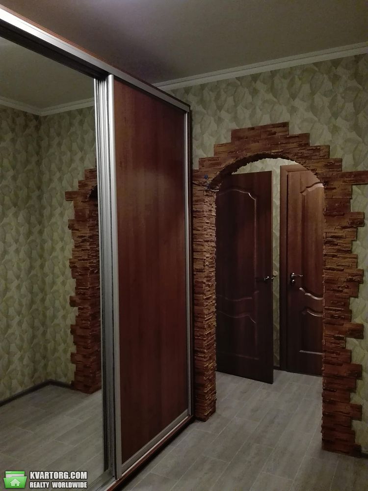 Rent out 1-room apartment. Киев,  Межевая — photo 8