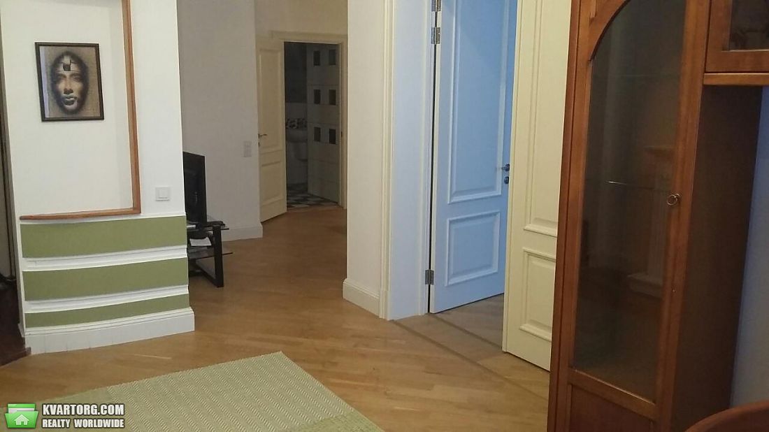Rent out 4-room apartment. Киев,  Малая Житомирская — photo 3