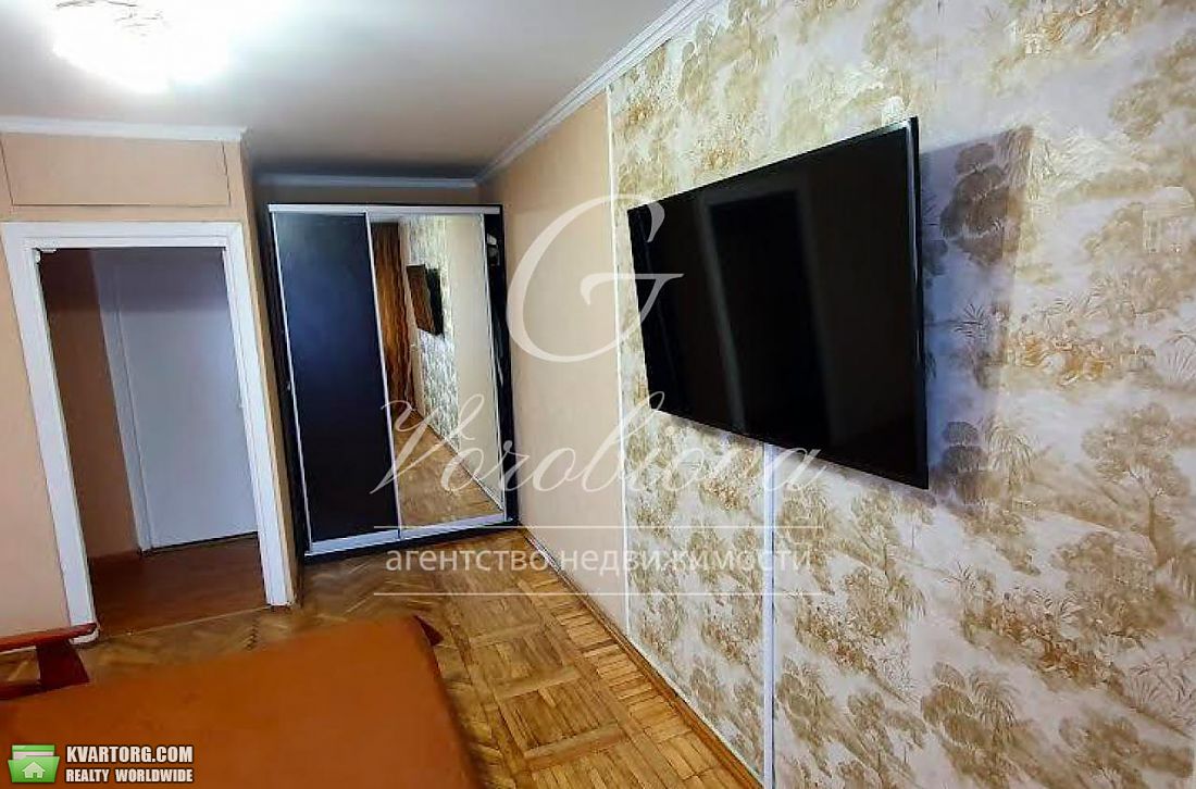 Sell 3-room apartment. Киев,  Кучера василя — photo 2