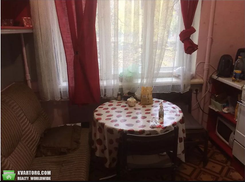 Rent out 2-room apartment. Киев,  Щорса — photo 1