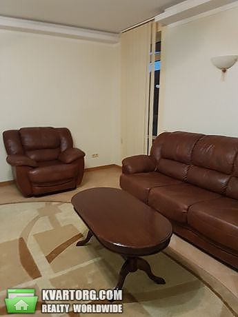 Rent out 2-room apartment. Киев,  Львовская — photo 1