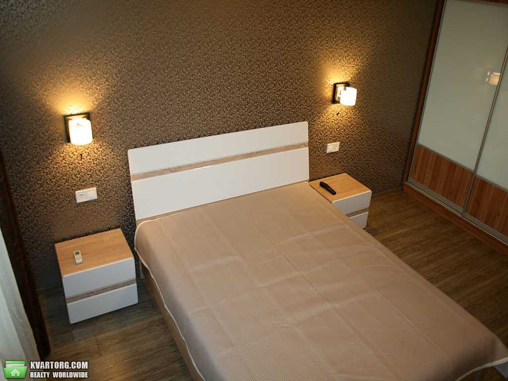 Rent out 2-room apartment. Киев, Мельникова — photo 4