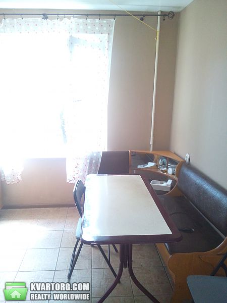 Rent out 3-room apartment. Днепропетровск, Гули Королевой — photo 2