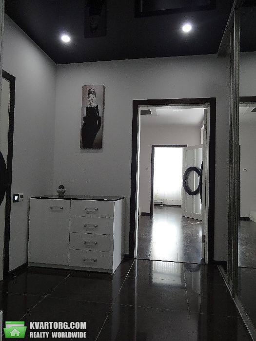 Rent out 2-room apartment. Киев,  Наумова — photo 6