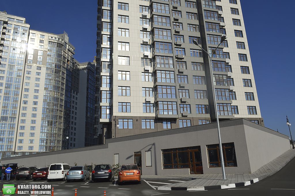 Sell 3-room apartment. Киев,  Драгомирова — photo 2