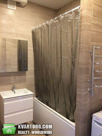 Rent out 2-room apartment. Киев,  Шмидта — photo 2