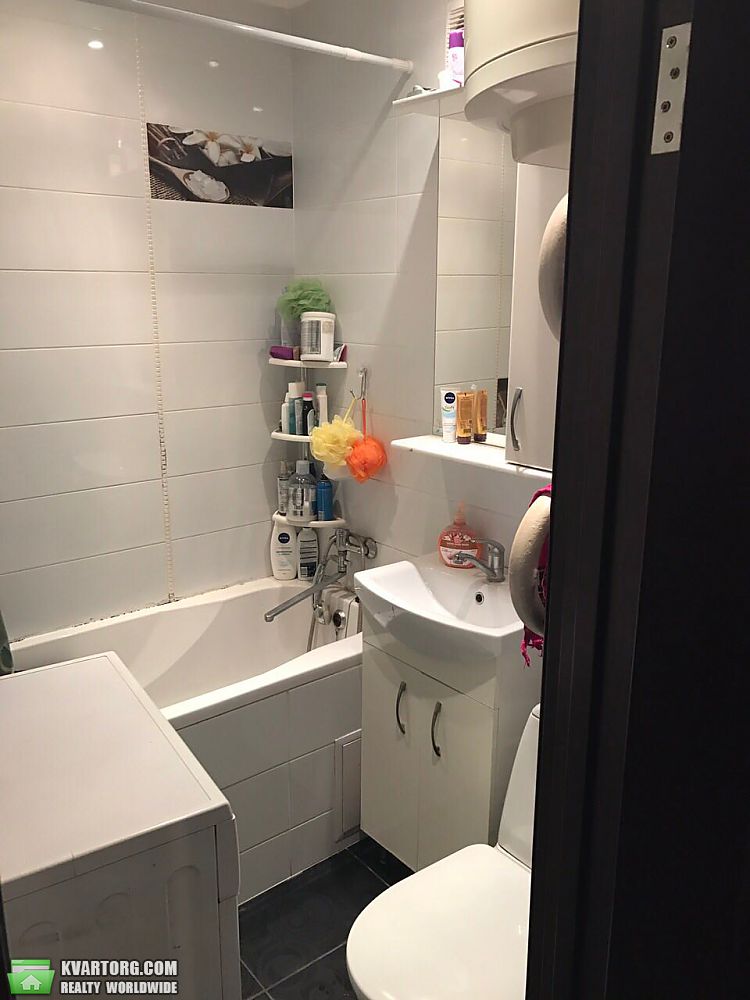 Sell 1-room apartment. Киев,  Дегтяревская — photo 3