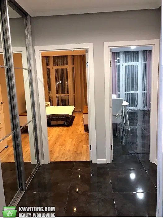 Rent out 1-room apartment. Львов, Чорновола — photo 7