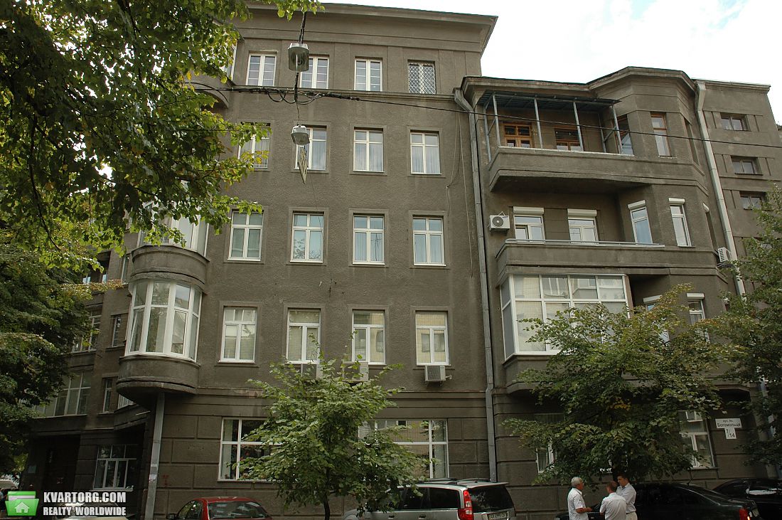 Sell 4-room apartment. Киев,  Богомольца — photo 4