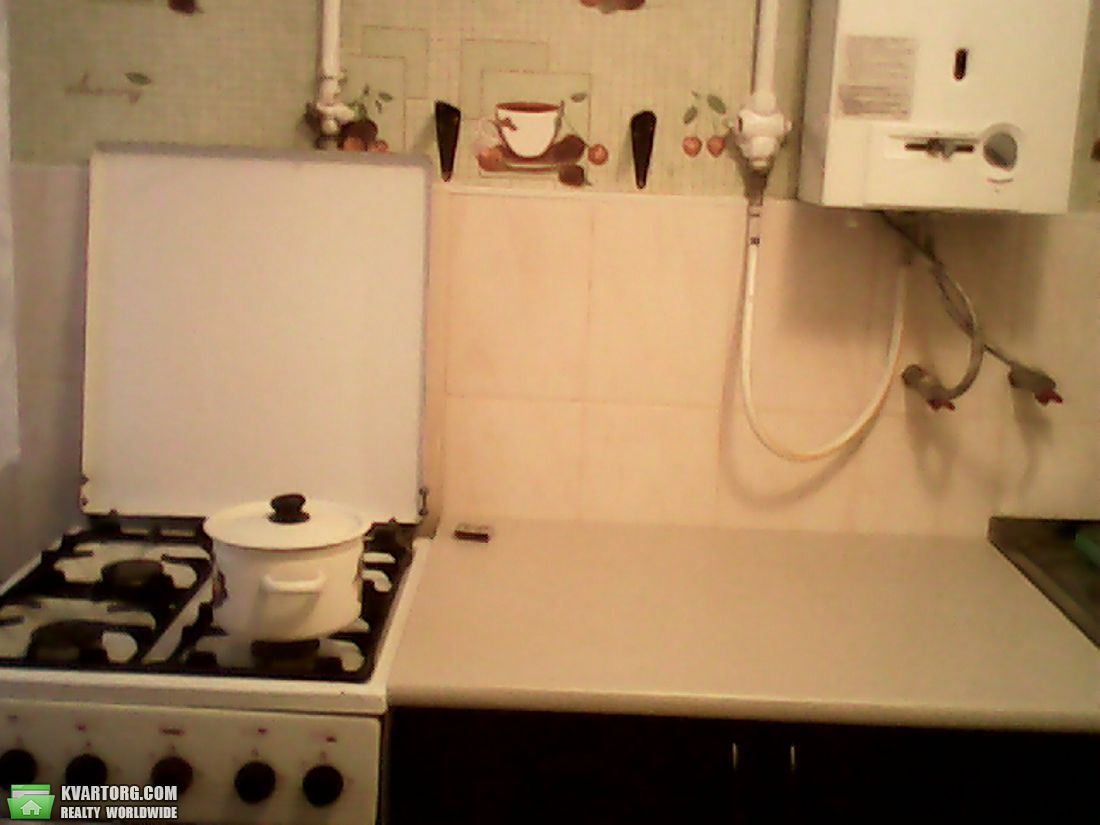 Sell 1-room apartment. Киев,  Краснопартизанская — photo 2