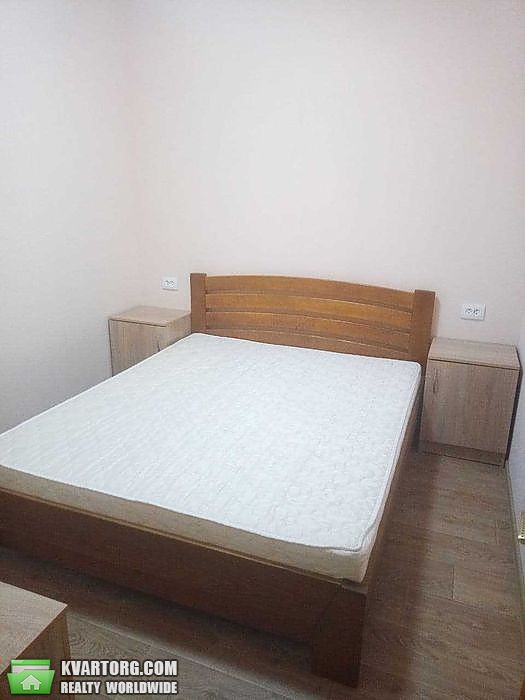 Rent out 2-room apartment. Киев, чубинського — photo 3