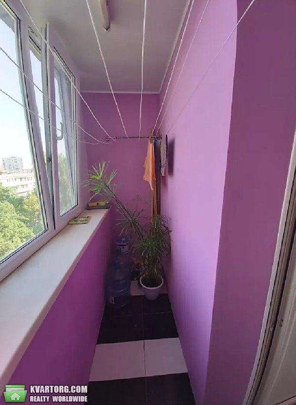 Sell 1-room apartment. Киев,  Зодчих — photo 4
