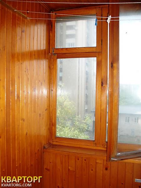 Rent out 2-room apartment. Киев,  Тычины пр — photo 7