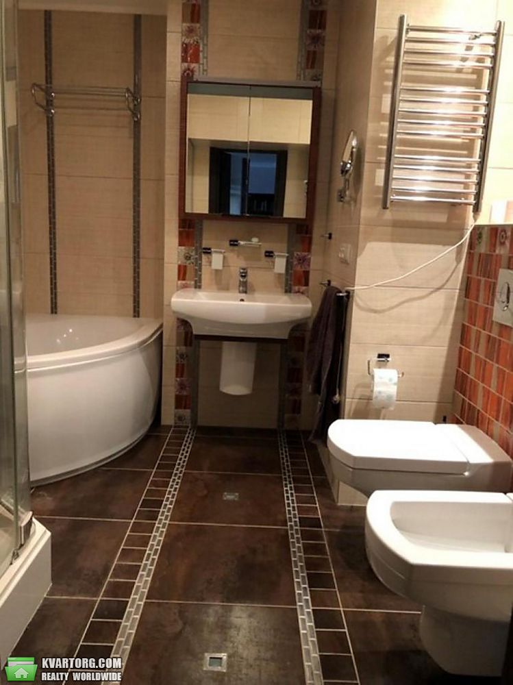 Rent out 2-room apartment. Киев,  Богдана Хмельницкого — photo 4