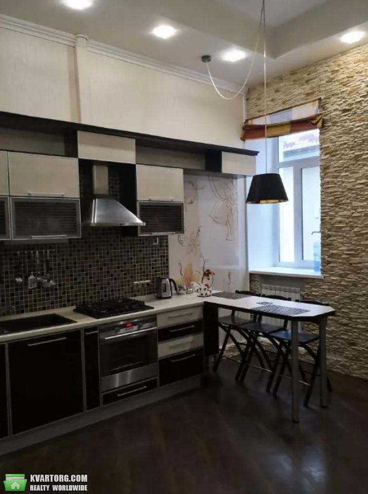 Rent out 2-room apartment. Киев,  Чапаева — photo 8