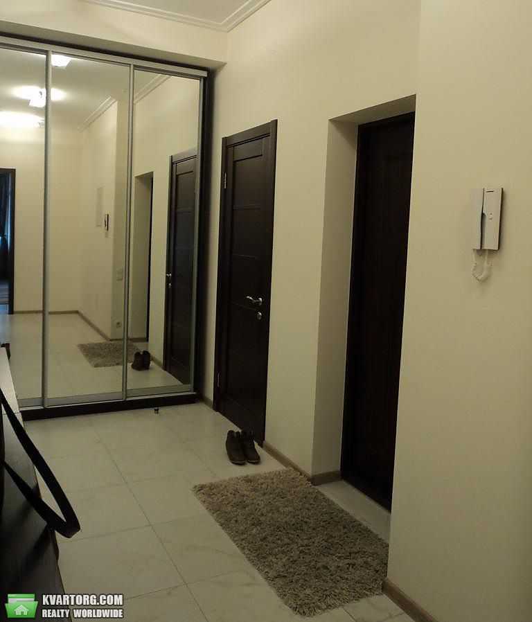 Rent out 2-room apartment. Киев,  Леси Украинки бул — photo 4