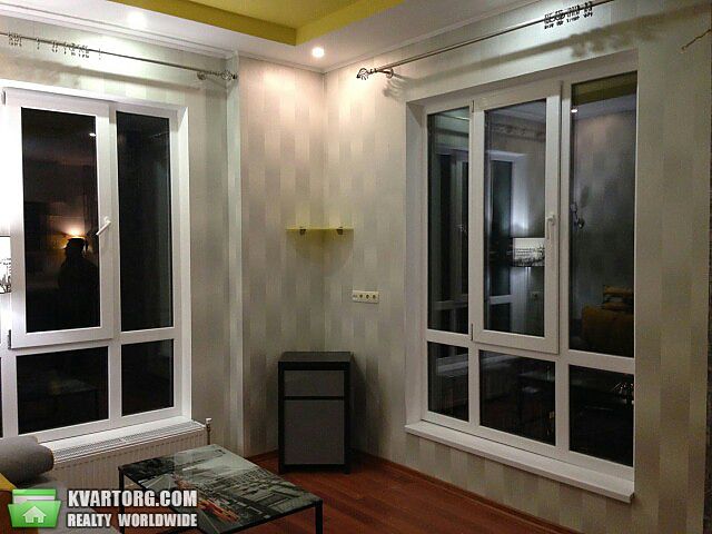 Rent out 2-room apartment. Киев, Жамбила Жамбаева — photo 1