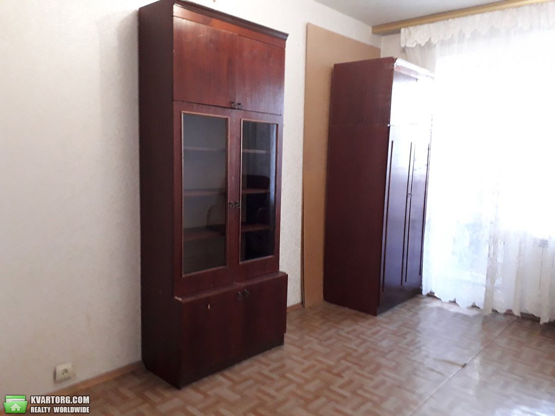 Rent out 1-room apartment. Киев,  Лисковская — photo 2