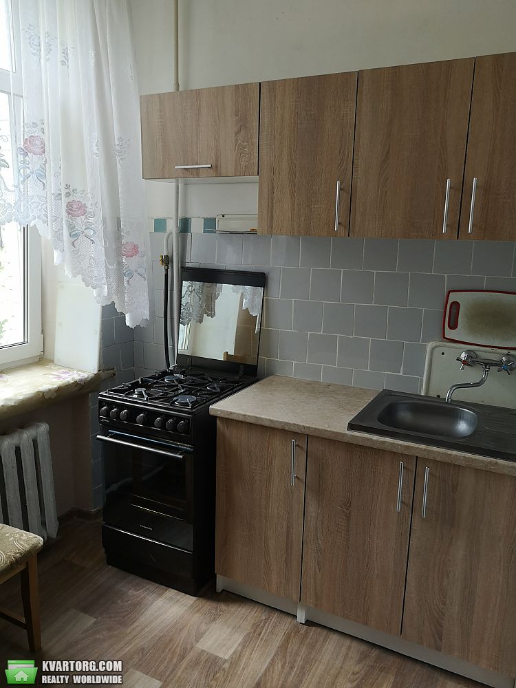 Rent out 2-room apartment. Киев,  Чигорина — photo 4