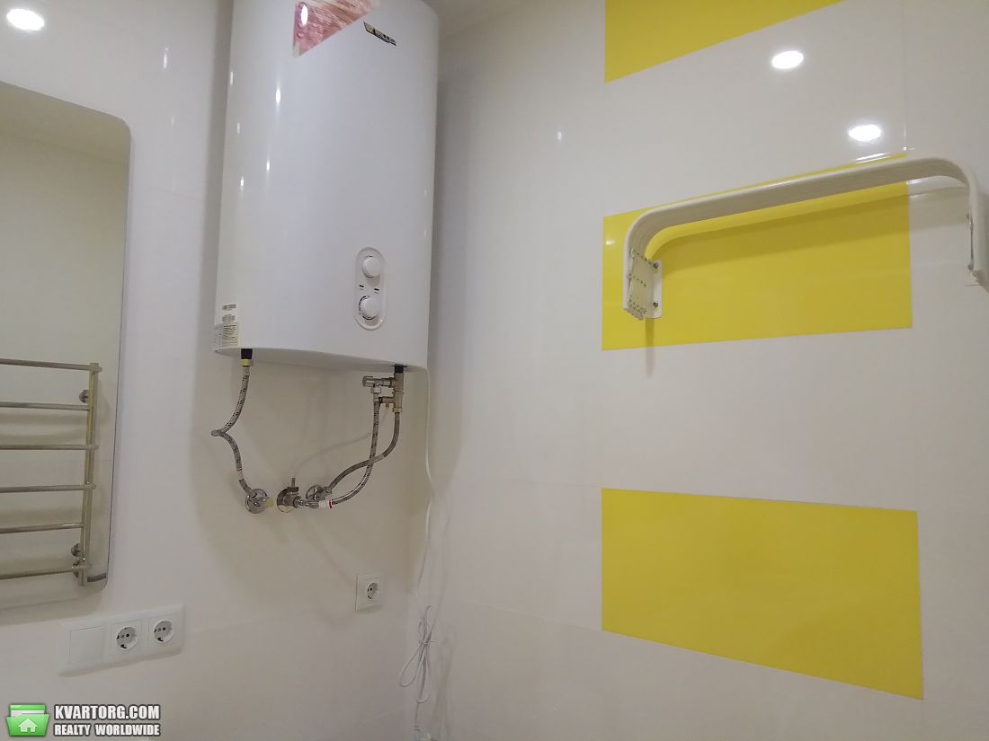 Rent out 1-room apartment. Киев, Луценко — photo 5