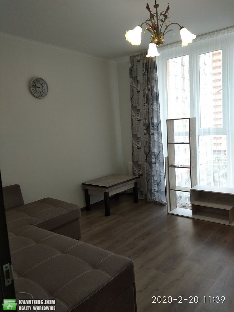 Rent out 1-room apartment. Киев, Семьи Кульженко — photo 3