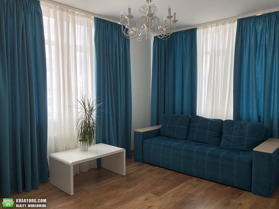 Sell 4-room apartment. Киев,  Пчелки — photo 1