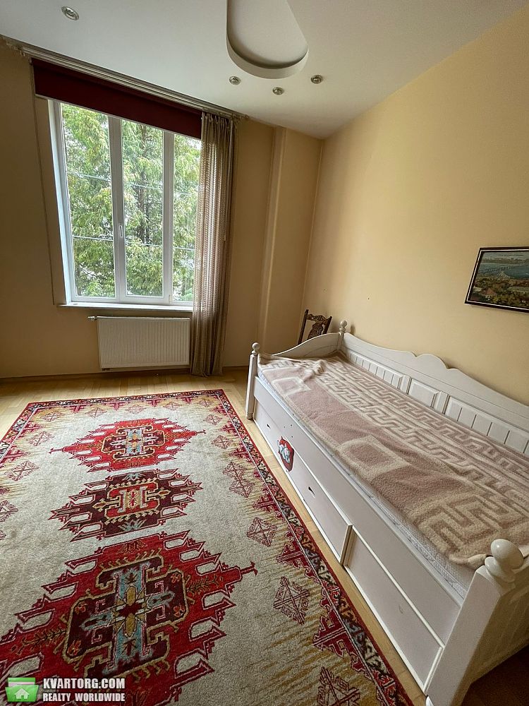 Rent out 3-room apartment. Львов, Франка — photo 4