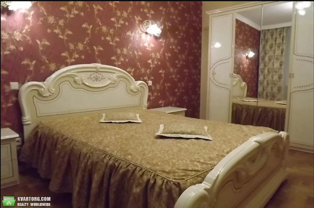 Rent out 2-room apartment. Киев,  Чавдар — photo 2