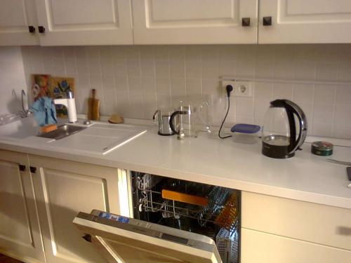 Sell 2-room apartment. Киев, Щорса — photo 2